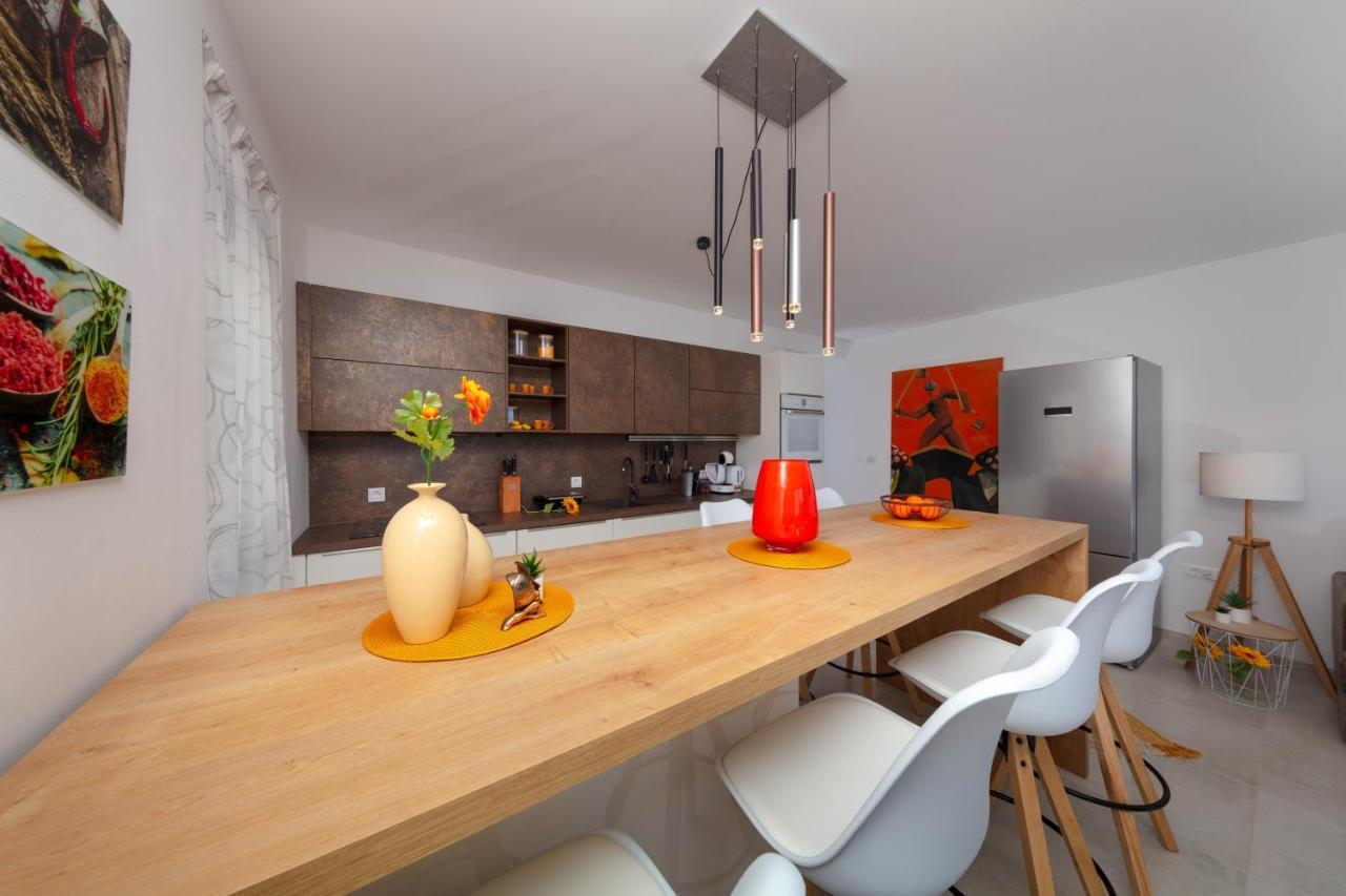 Apartman Oranz Баньоле Екстериор снимка