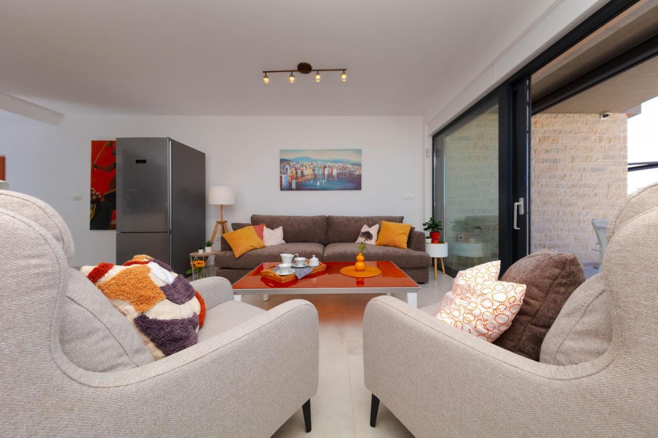 Apartman Oranz Баньоле Екстериор снимка