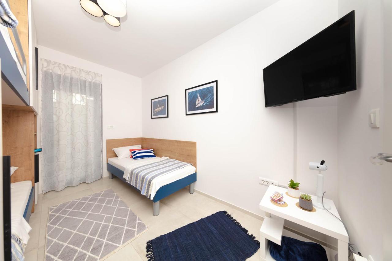 Apartman Oranz Баньоле Екстериор снимка
