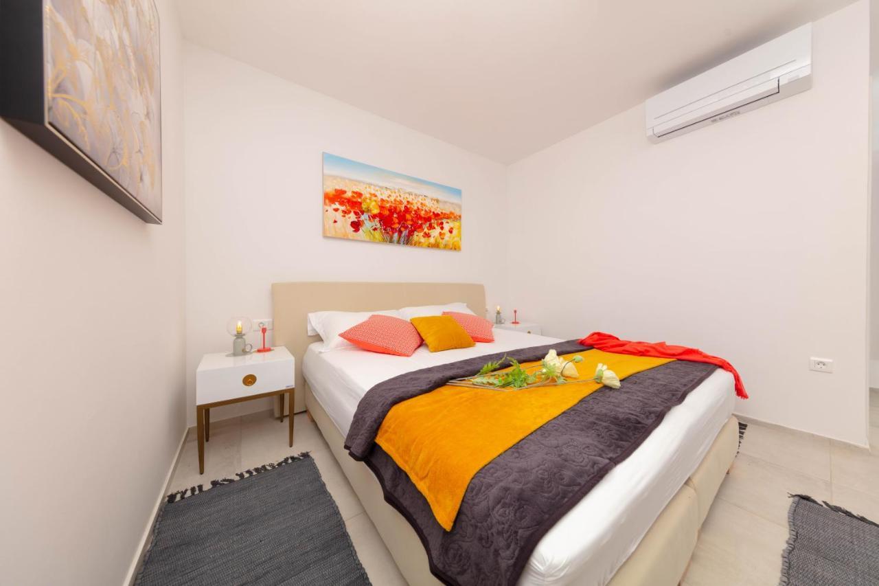 Apartman Oranz Баньоле Екстериор снимка