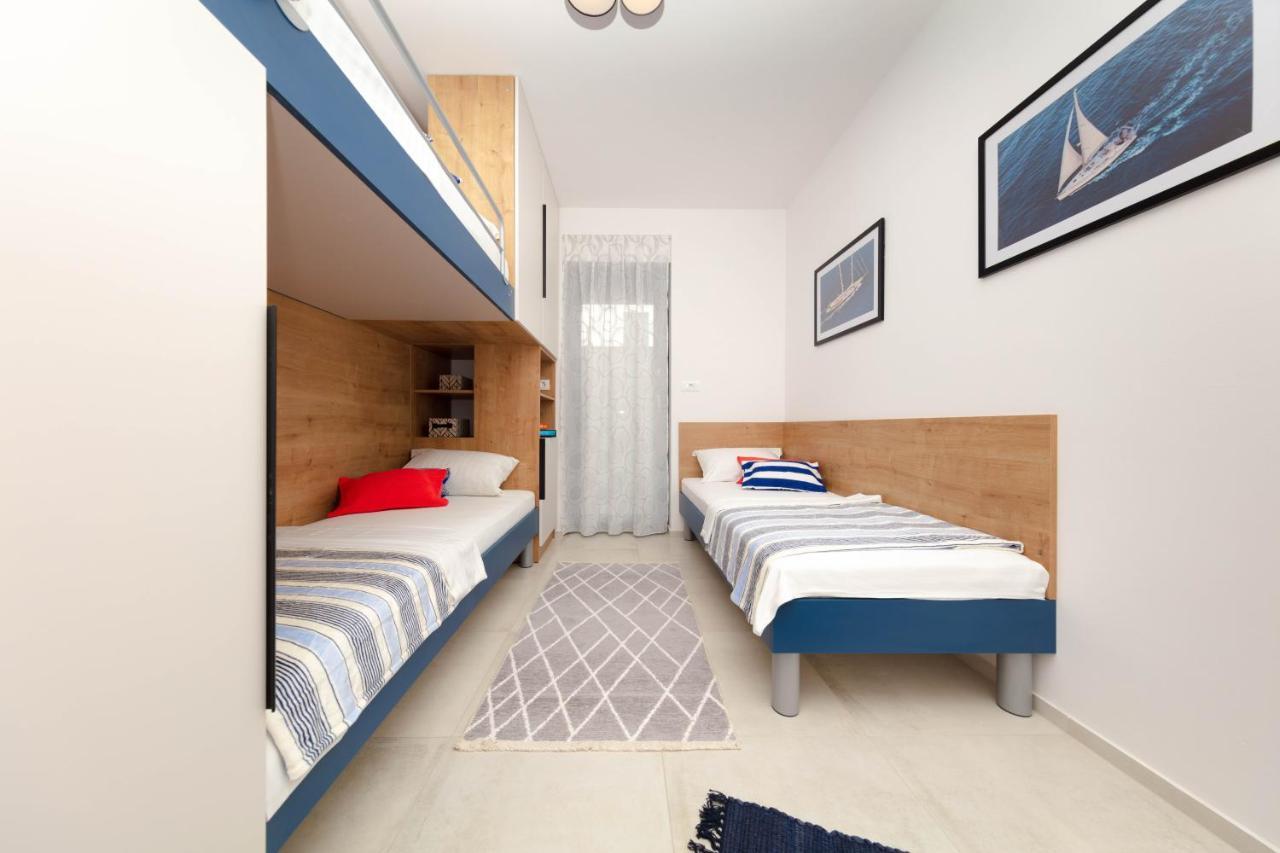 Apartman Oranz Баньоле Екстериор снимка