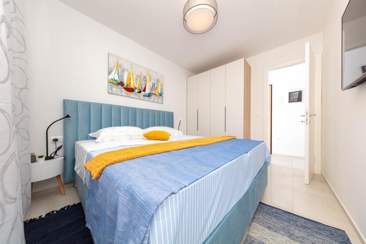 Apartman Oranz Баньоле Екстериор снимка